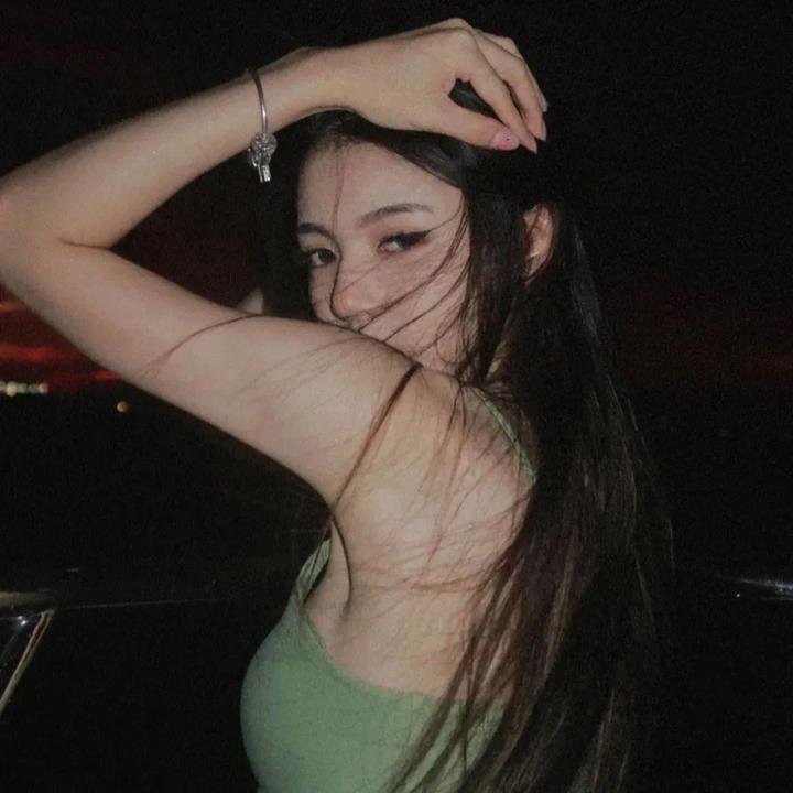 一个女学生的日记 封面